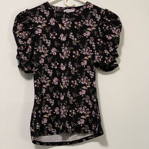 Cute Floral black puffy sleeves top